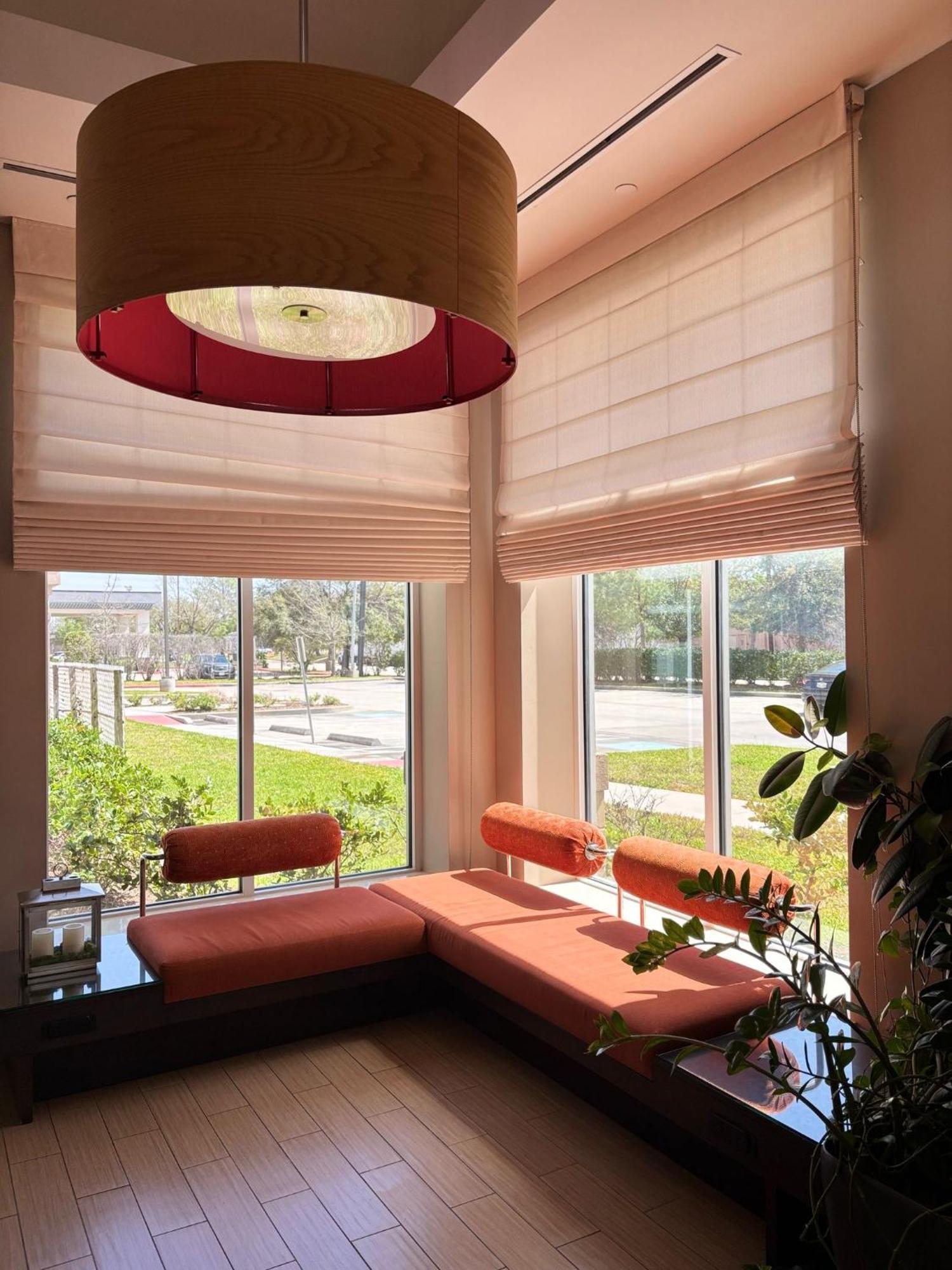 Kozy Hotel Houston North Westfield Exterior photo